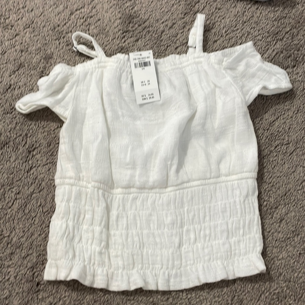 Abercrombie kids off the shoulder shirt